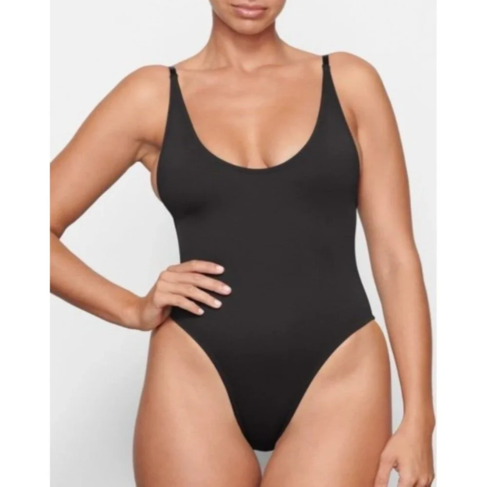 RECYCLED SWIM SCOOP NECK ONE PIECE Onyx